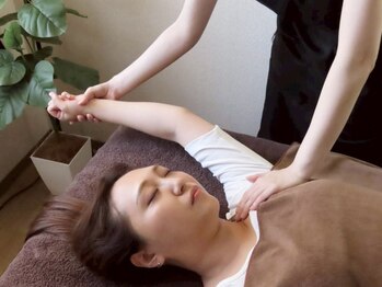 エスプリクレール(Esprit Clair)の写真/《体の変化を感じる大人女性に》美容整体×小顔矯正で”姿勢も首肩コリ”もしっかり改善します◎