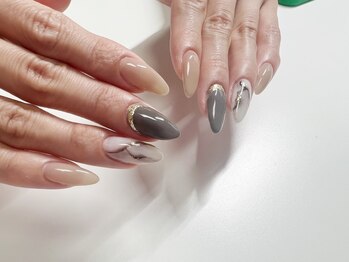ネイル ミリ(nail mili)/