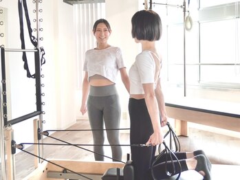 イグネス 池袋西口店の写真/【ピラティス初心者・運動苦手な方に◎】パーソナルレッスン×本格的なマシンで正しいフォームをサポート☆