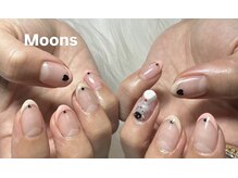 ムーンズ(Moon's)/
