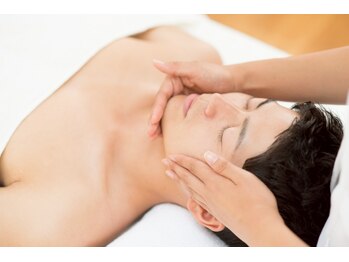 ラプリ 梅田店(Raplit)の写真/【モテる男は''鼻''が違う！】スッキリ・シャープな横顔＆立体小顔フェイスを《隆鼻＋輪郭矯正》で実現！