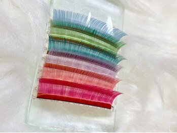 ミューズ 葛城店(muse)の写真/髪色や雰囲気に合わせて、カラーエクステで印象チェンジ☆目元に馴染むカラーで上品な仕上がりへ♪