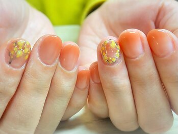 アミュリー ネイル アトリエ(Amury nail atelier)/ミモザ 大人 くすみカラー 上品
