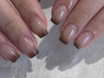 ブラウングラデ¥7750