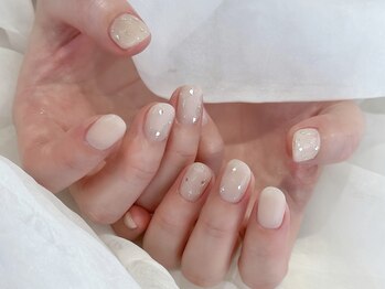 サロン ド リリー(salon de Lily)/《パラジェル》ホワイトネイル