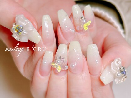 ネイルトップエクル(nail top E CRU)の写真