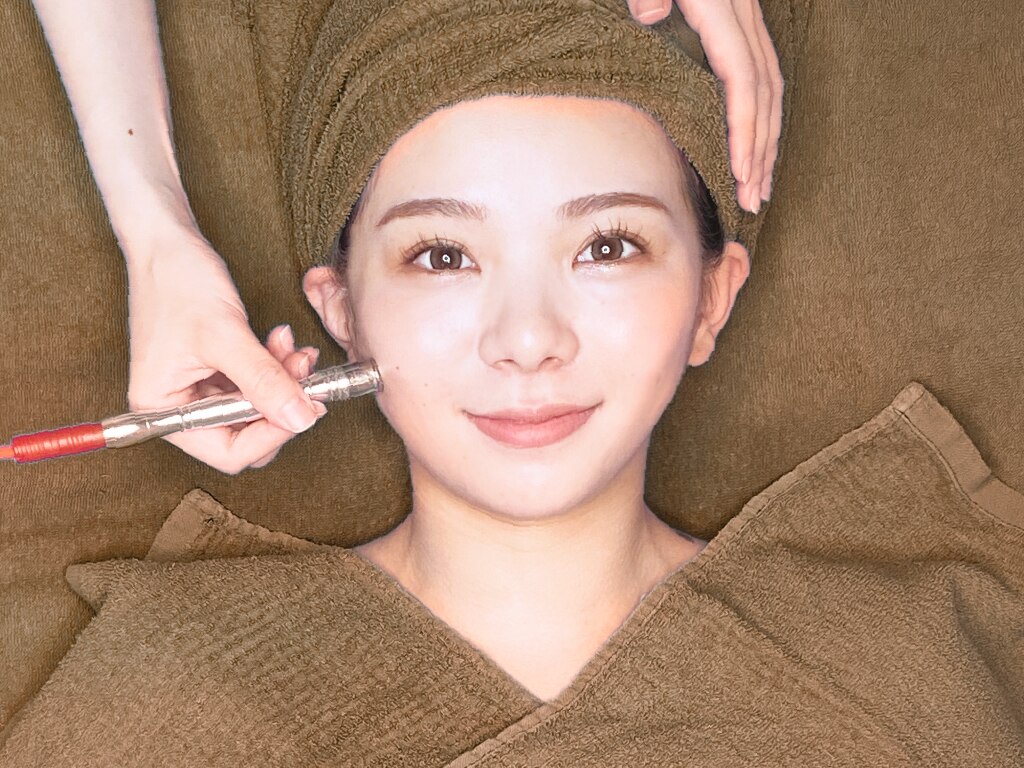 大人気のダイヤモンドピーリングってどんなお手入れ