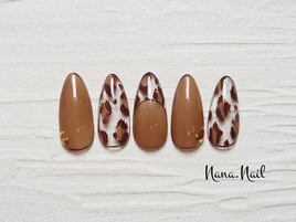 アニマル柄ネイル