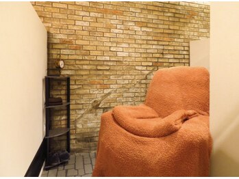 ヴァーチュープラス(VIRTUE PLUS)/癒されリクライニングチェア