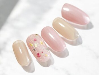 リリー(Lilly)/フラワーネイル