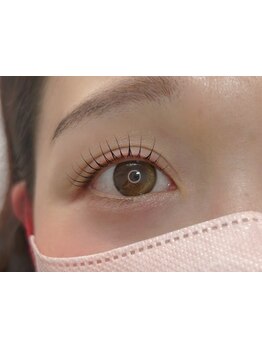 ナチュラル上品な目元にしたい