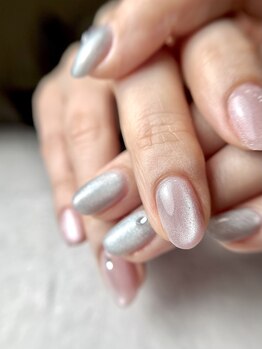 骨色ちゃんねる/マグネットネイル