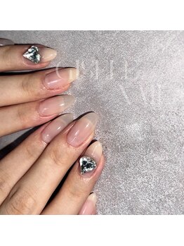 ジゼルネイル(Gisele Nail)/ちゅるんビジューネイル