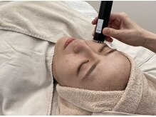 肌悩み合わせた美容成分を40倍以上浸透！うる艶肌へ。