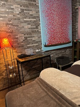 ハチテンヨン(8・4)/リラクゼーションルーム