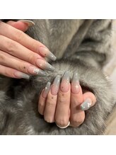 エイティスト(8ist)/グラデーション[新宿/新宿駅]