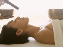 サロンドラッジ(Salon de Raggi)の雰囲気（音の波動が脳に働きかけ睡眠の質改善、瞑想、ストレスの軽減へ）