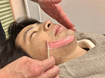 スマイルボディ つぼの森 吉野店(Smile body)の写真/【メンズ髭脱毛¥4400/メンズVIO¥3800】清潔感UPで好印象に◎女性全身光脱毛¥7700!学割クーポンもご用意有!