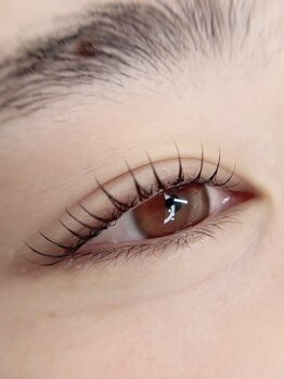 アンベリール(embellir)の写真/【徹底したダメージコントロール】施術時間を短縮しまつ毛への負担を最小限に!こだわりの贅沢&丁寧な工程＊
