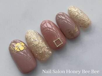 ハニービービー(Honey Bee Bee)/年賀ゴールドネイル
