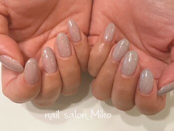 ミコ(Miko)/ワンカラー/カラグラ