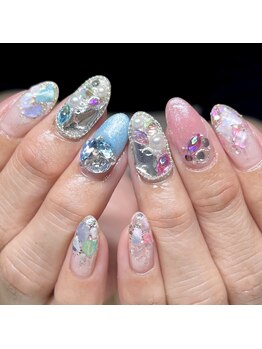 ソラール(SOLAR)/アシメ☆ビジューネイル