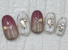 ハニービービー(Honey Bee Bee)/夏シェルネイル