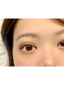 ナチュラル上品な目元にしたい