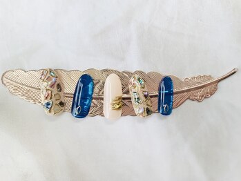 ラウレアルア(Laure’a lua)/夏ネイル