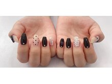 レジーナ(REGINA)/キティちゃんネイル