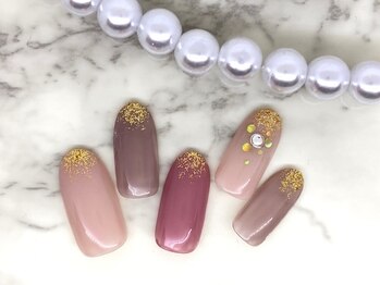 ココカラ(cocokara)/透け感艶ネイル♪