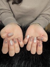 ジョリ チュン(JOLIE TRUONG)/