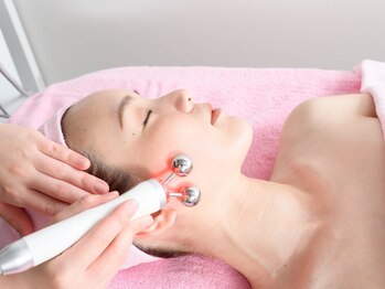 トウメイコガオ 横浜店/トウメイコガオで小顔エステ