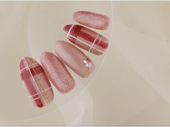 春のチェックネイル