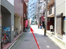 リックス整体/左手に整体のぼり旗があります。