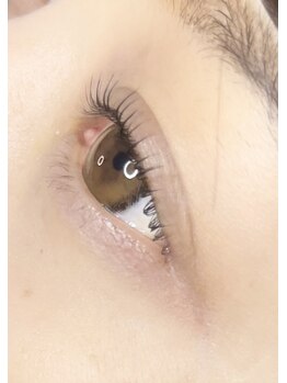 リアアイズ(Li'a eyes)/美眉スタイリング＋まつげパーマ