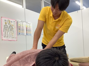 ゼロヒャク整骨院(ZERO100整骨院)/施術中
