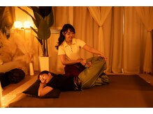 シファ(Sifa)/ 腰 背中の捻り  股関節前
