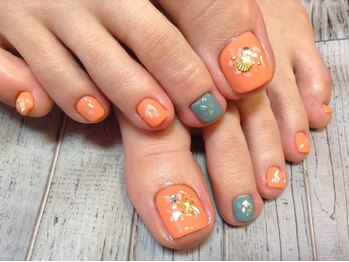ラウト デコレーションアンドネイルサロン(Lauto Decoration&Nail Salon)/オレンジフットネイル