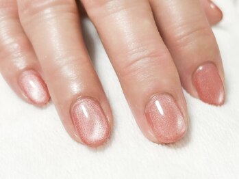 リリー(Lilly)/enoi使用マグネットネイル