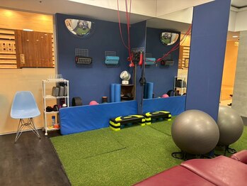 カラダストレッチ 川崎ダイス店/トレーニングスペース