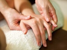 アヤイロ。【ドライヘッドスパ&リラクゼーションサロン】天満橋 《4月17日OPEN》の雰囲気（ハンドリフレ/フットリフレ/ホットストーンなどオプションも充実）