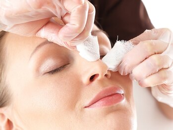 ルナ クレッシェンテ(Luna crescente)の写真/黒ずみ・開きが気になる毛穴に。大人肌のための毛穴ケア[三田駅/毛穴洗浄/ピーリング/フェイシャル]