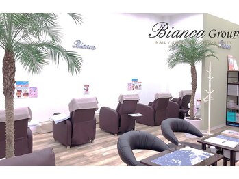 ビアンカ PARCO CITY 浦添店(Bianca)/広々とした店内♪