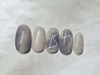 アミュレット(AMULET)/8月定額　4950円(税込)