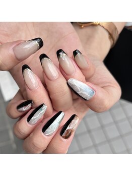 グラマラス アンジェアイ 荻窪店(glamourous ange eye)/アシンメトリーネイル