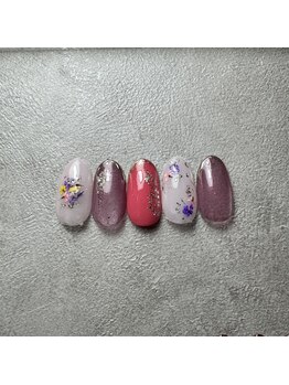 毎月変わる選べる6種 ¥5,940/