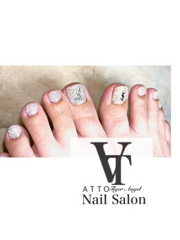 アット(ATTO)/フット×フラッシュ