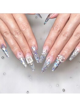 雪みたいなキラキラネイル☆