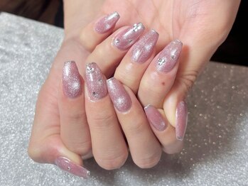 キャッツアイ東京 新宿店(Cat's eye TOKYO)/持ち込みアート